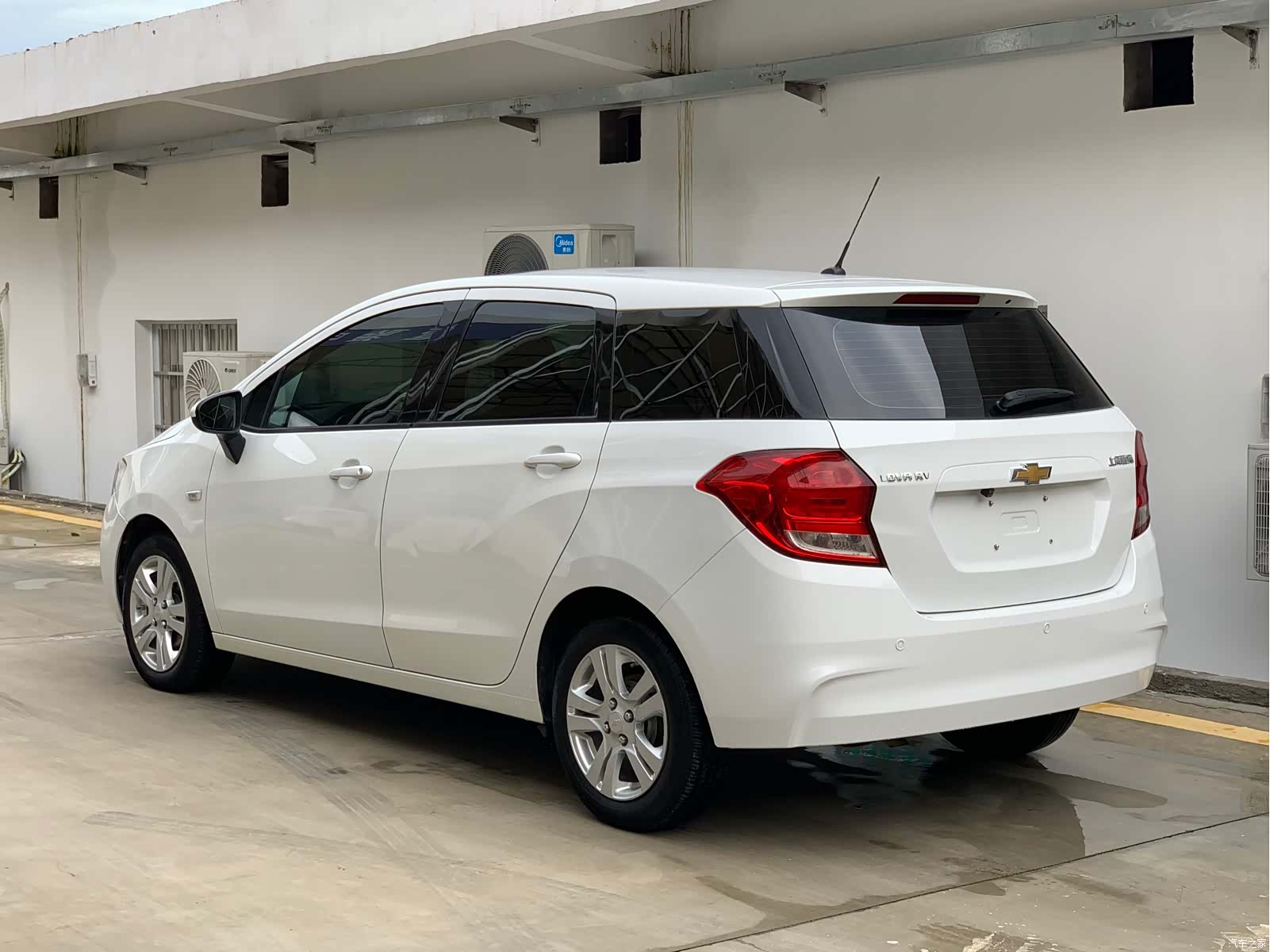 Chevrolet RV, 2016 16