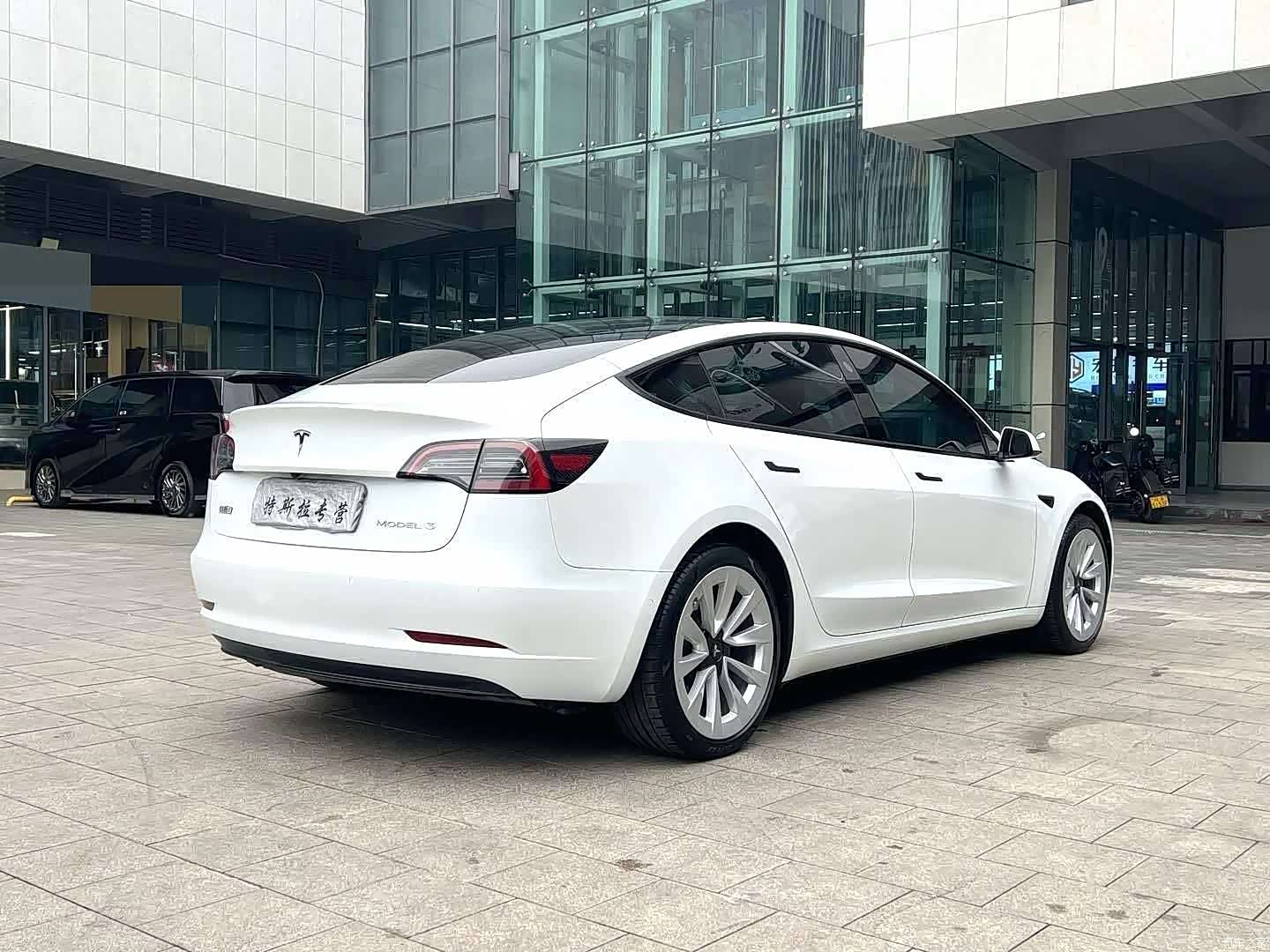 Tesla Model 3, 2023 6
