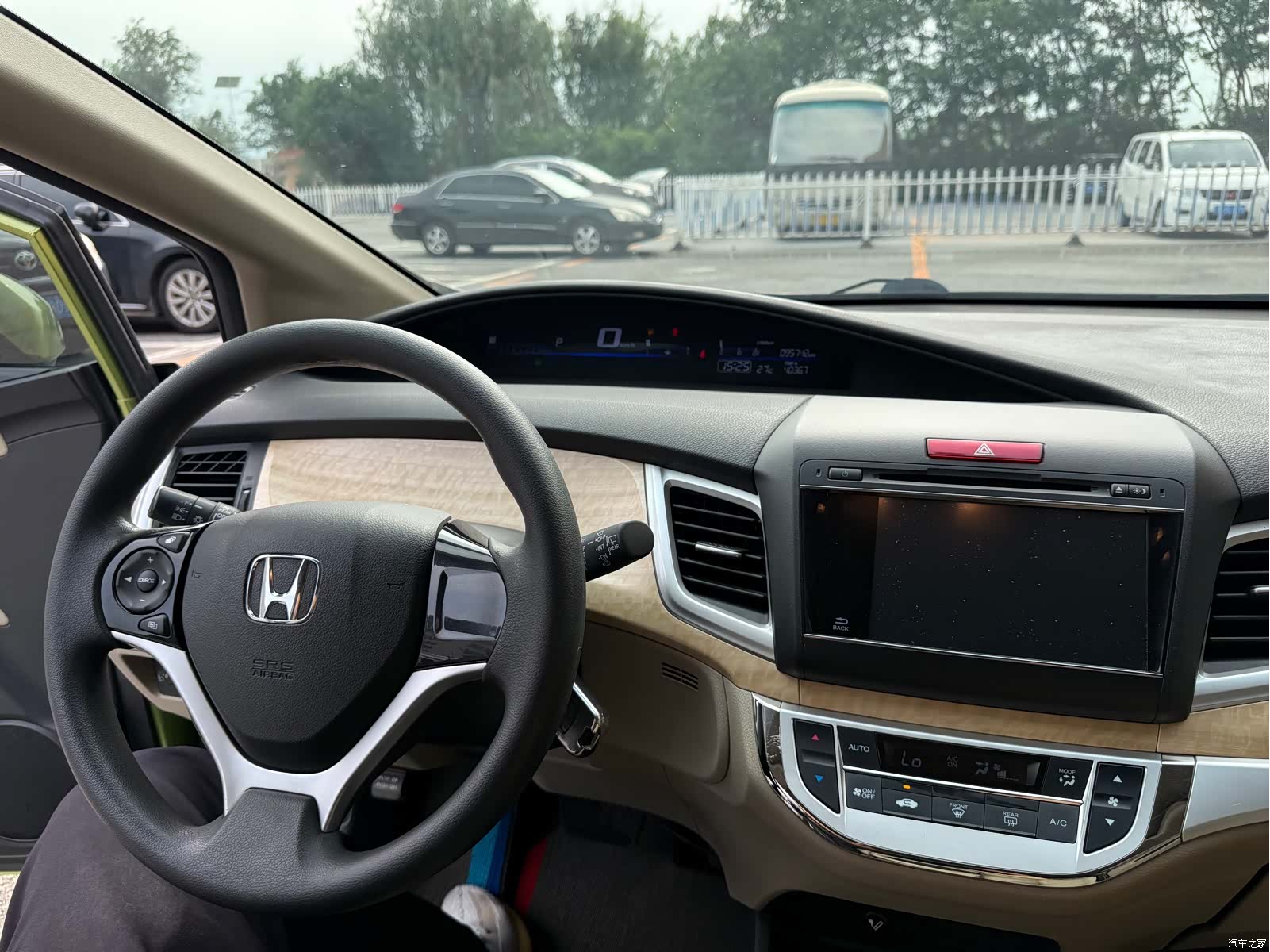 Honda Jade, 2013 17