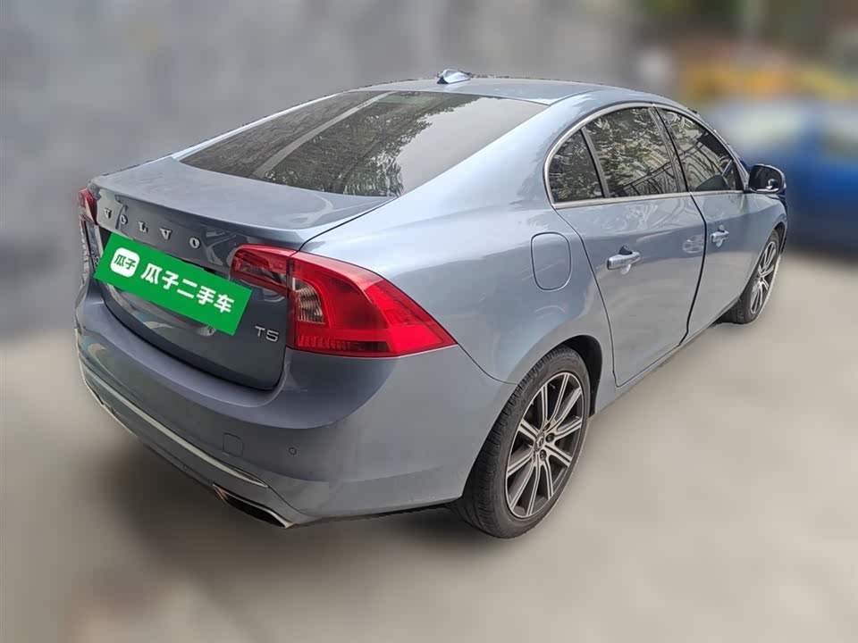 Volvo S60