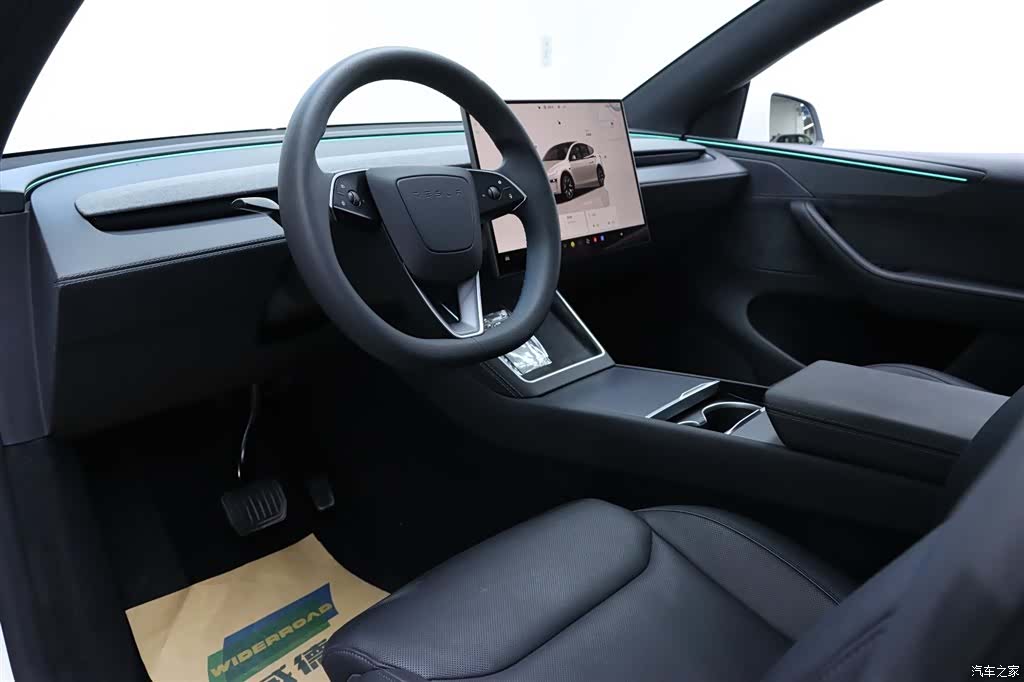 Tesla Model Y, 2025 12