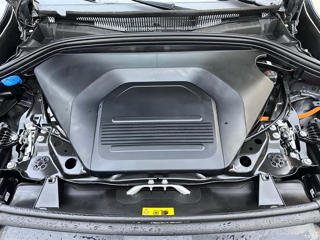 BMW iX1, 2024 17
