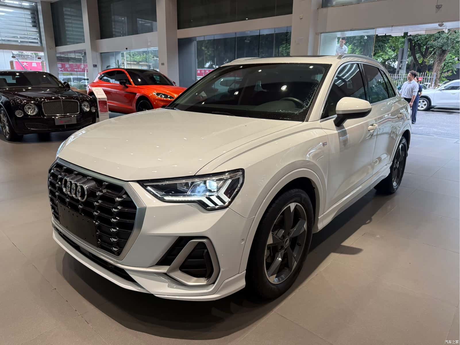 Audi Q3, 2022 1