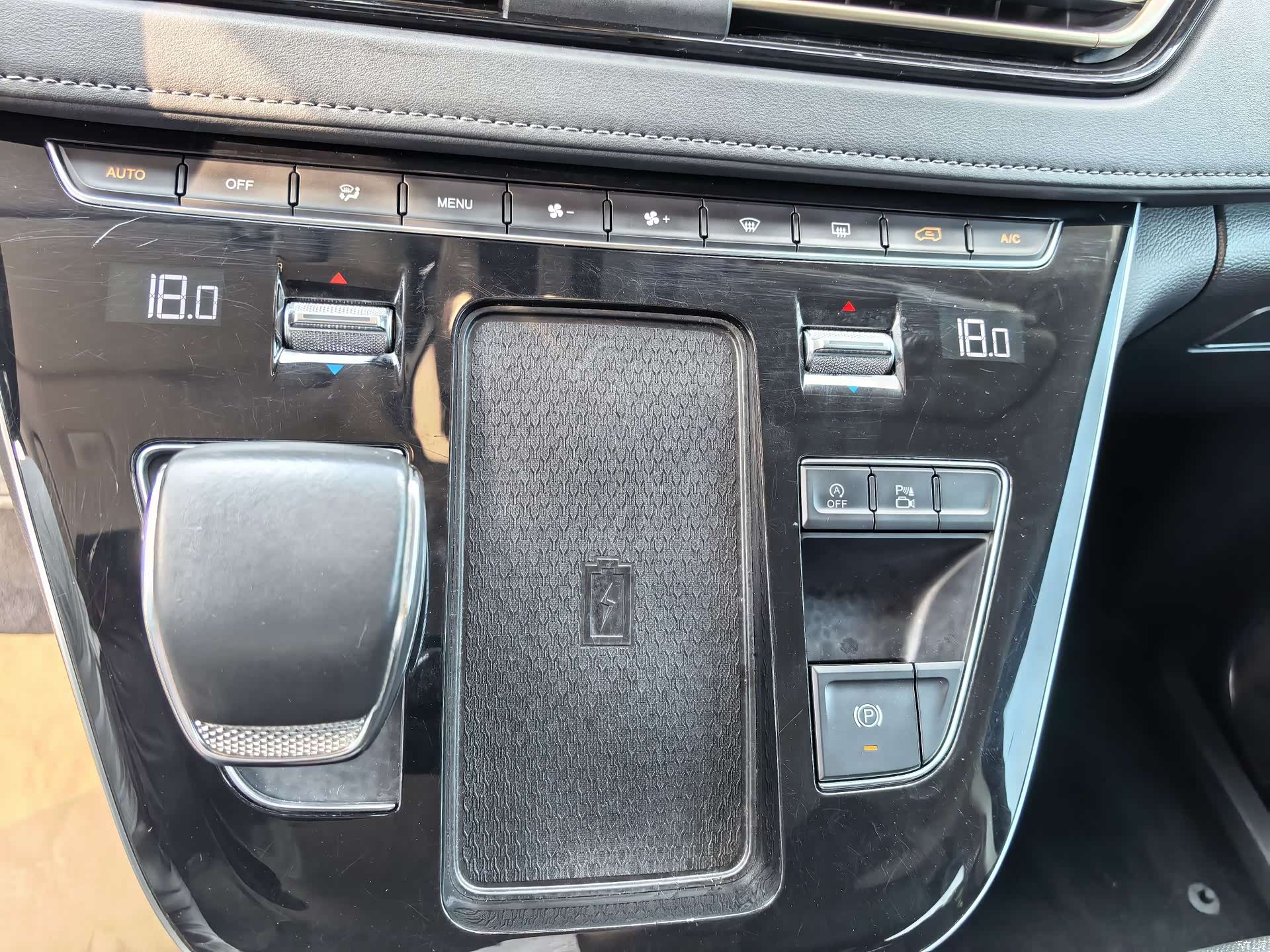 Hongqi HQ9, 2023 14
