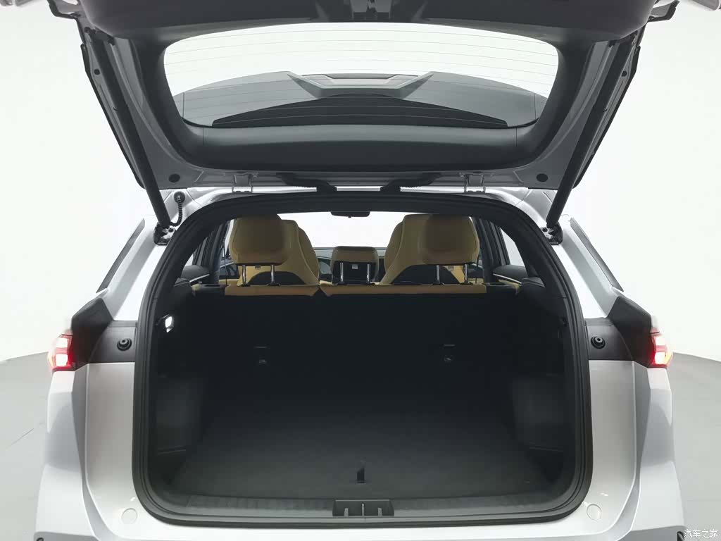 Geely Galaxy L7, 2024 16
