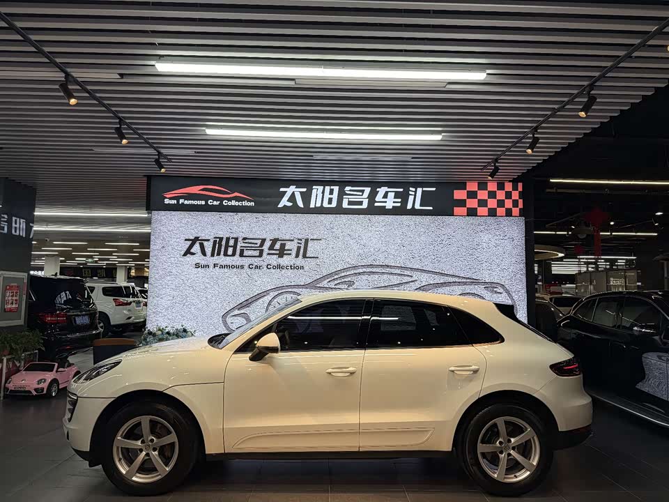 Porsche Macan Porsche Macan
