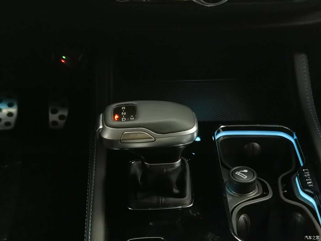 BAIC BJ40, 2025 13