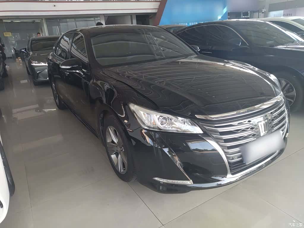 Toyota Crown, 2016 23