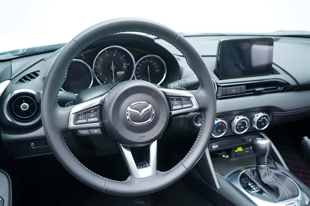 Mazda MX-5, 2023 10
