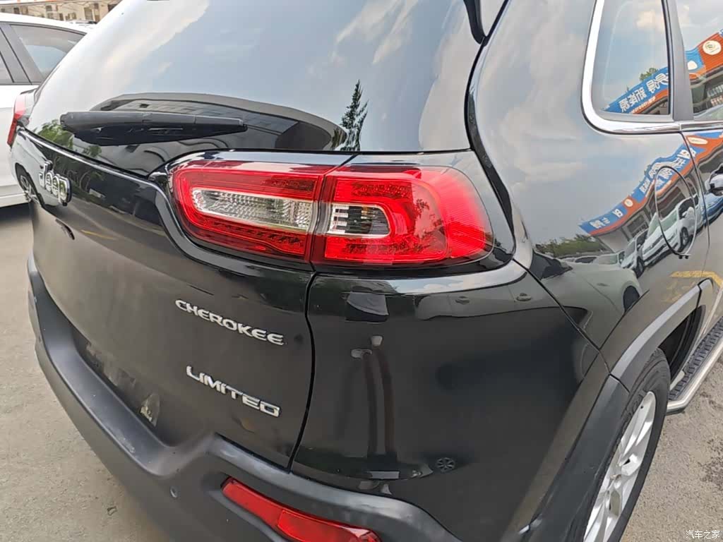 Jeep Cherokee, 2018 8