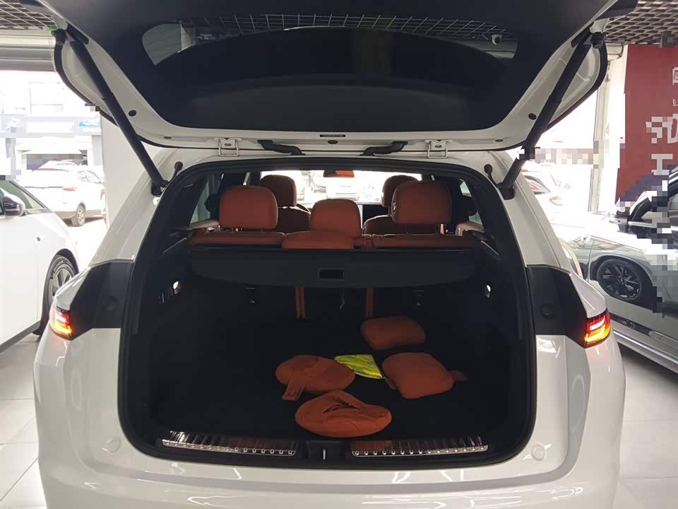 Li Auto Ideal L7