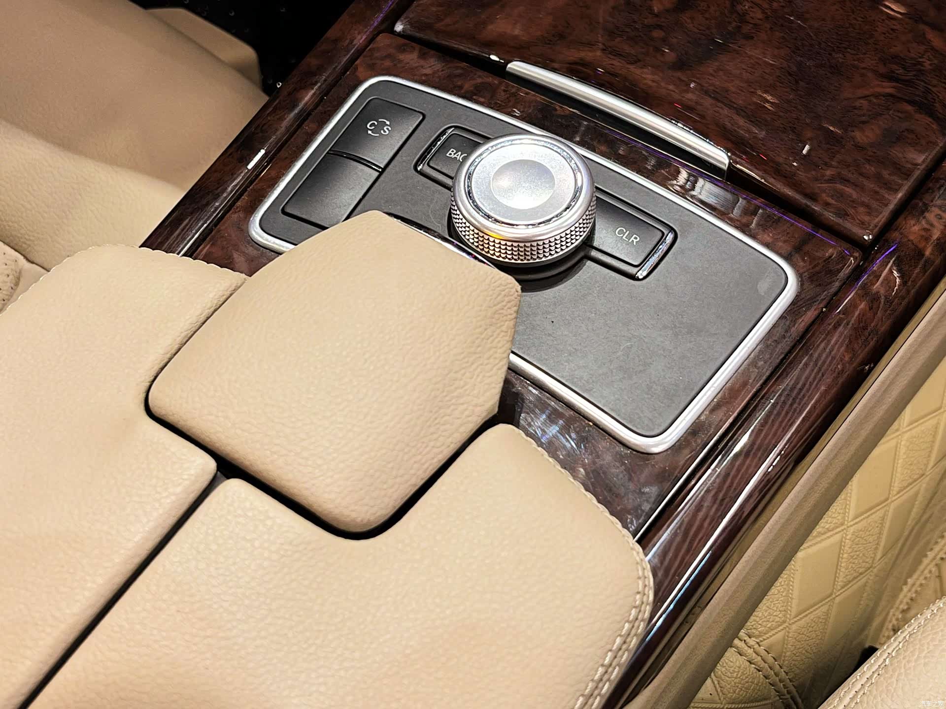 Mercedes-Benz E-Class, 2011 12