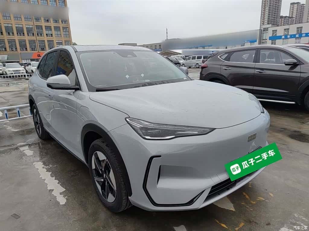 Geely Galaxy E5, 2025 22