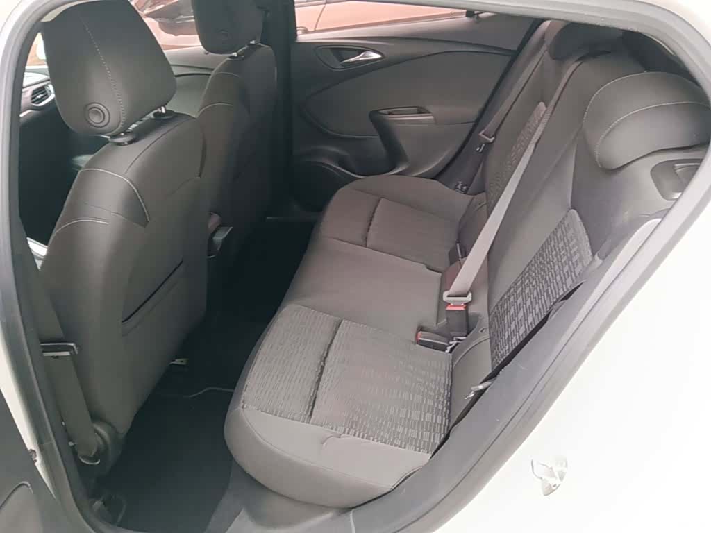 Buick Verano, 2017 17