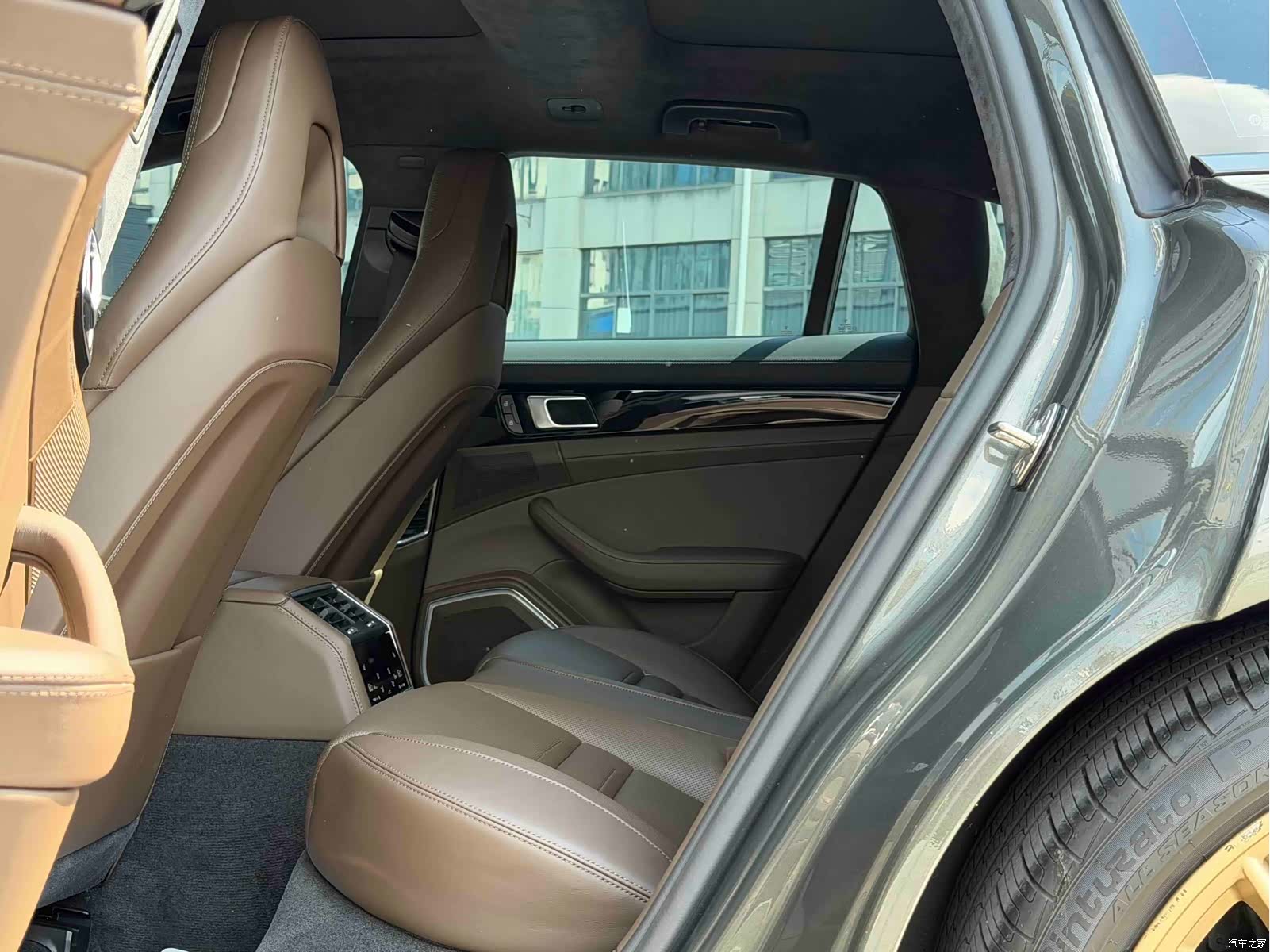 Porsche Panamera, 2022 8