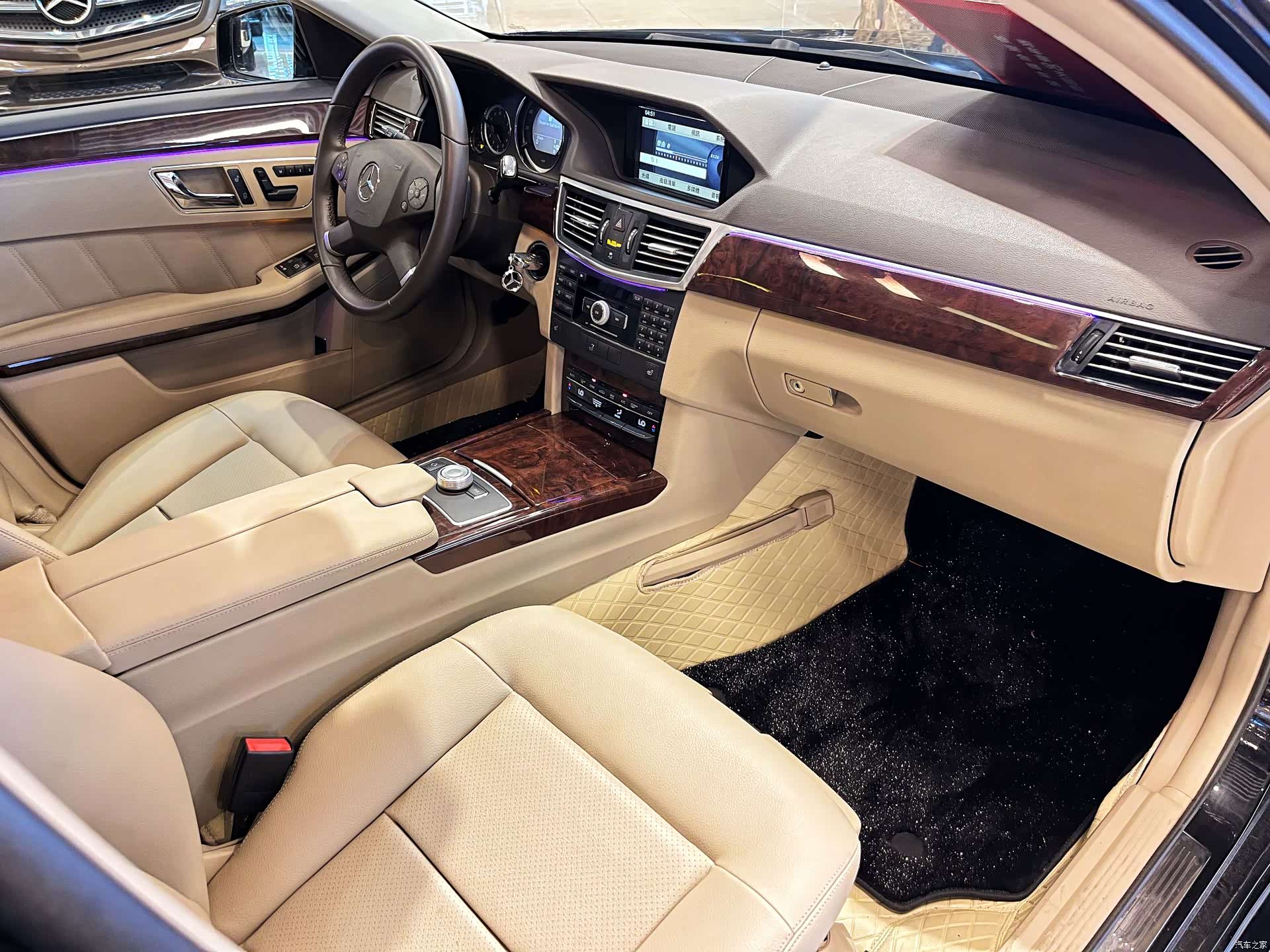 Mercedes-Benz E-Class, 2011 19
