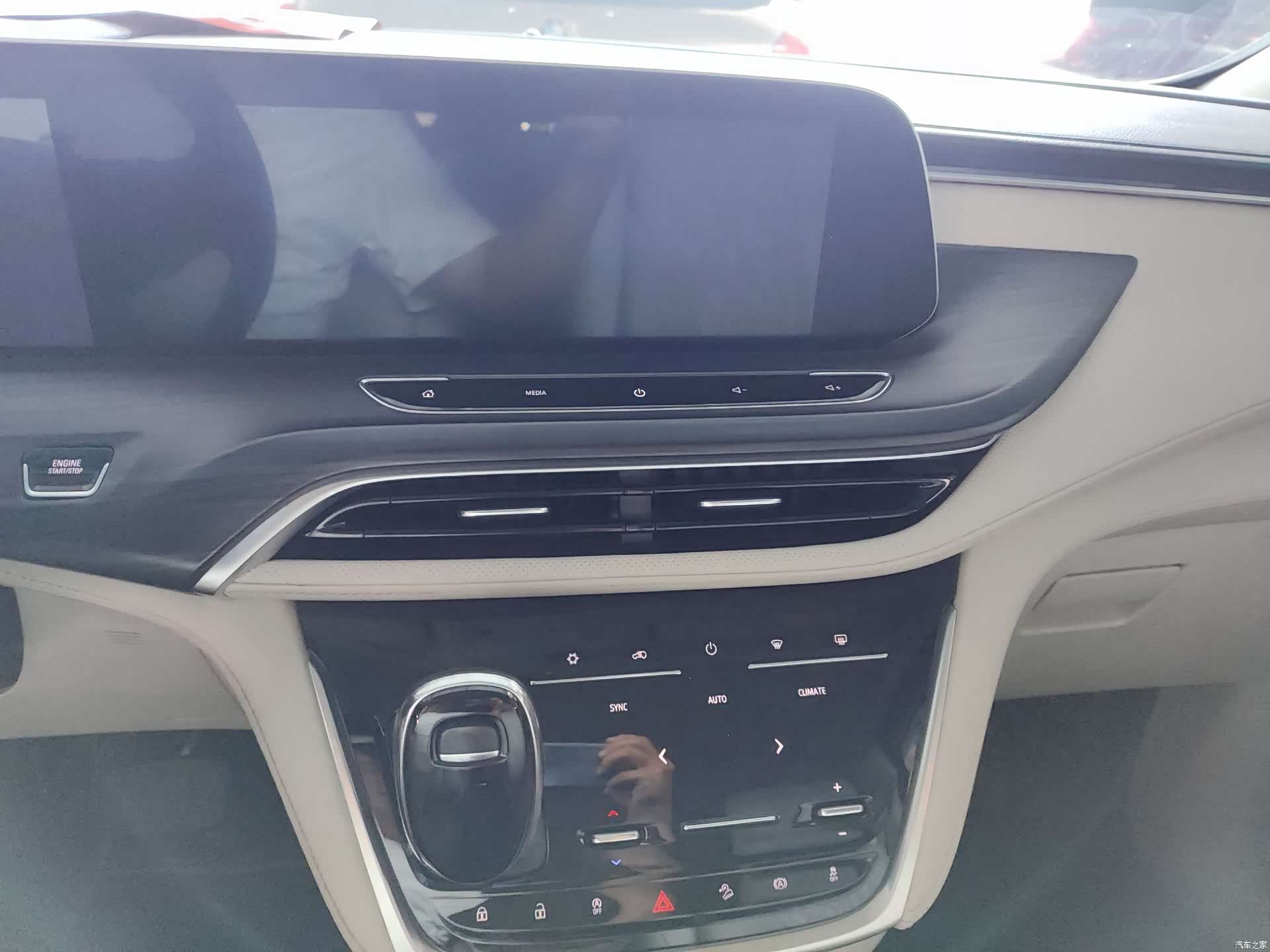 Buick GL8, 2022 7