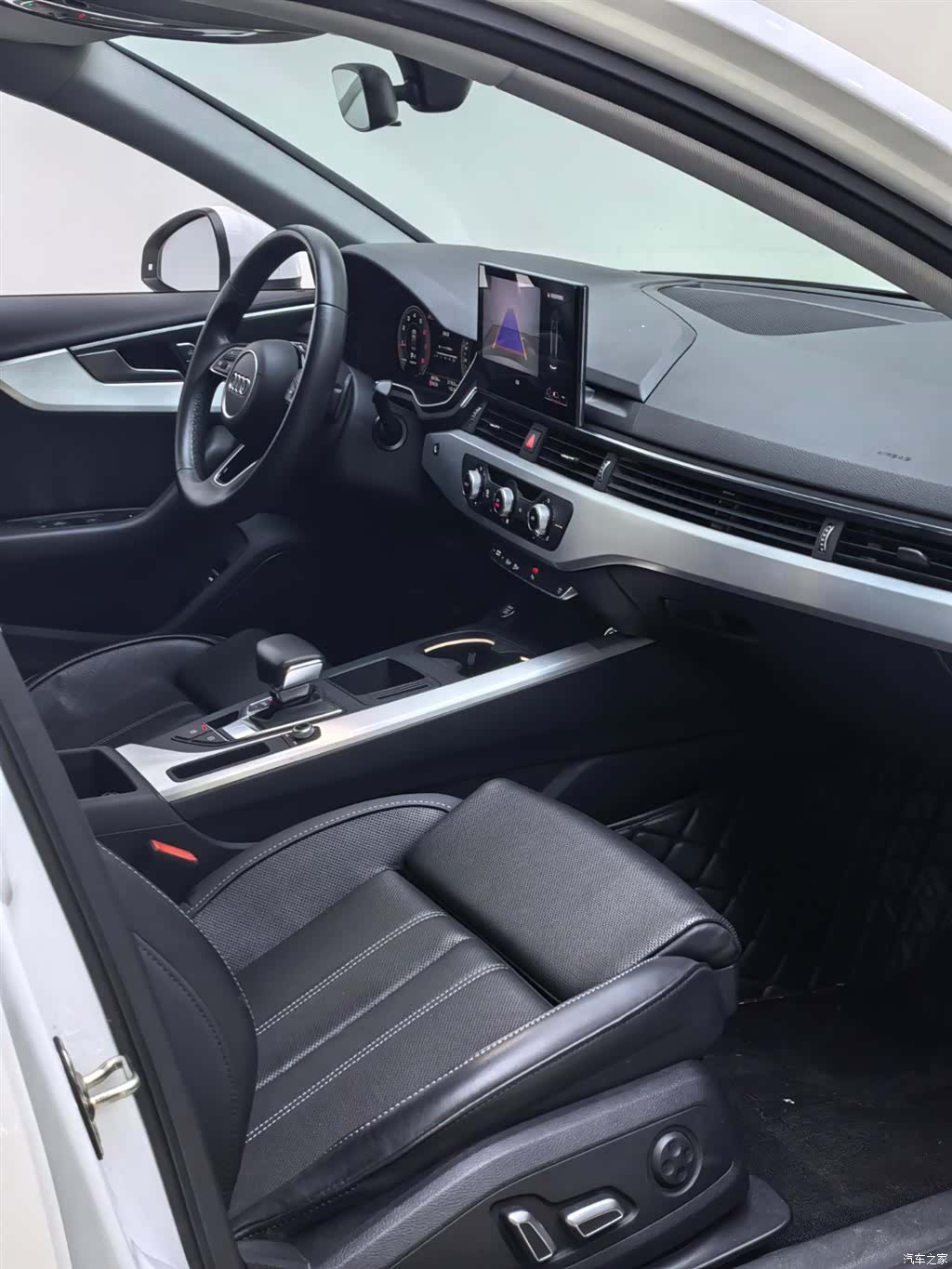 Audi A4L, 2024 15