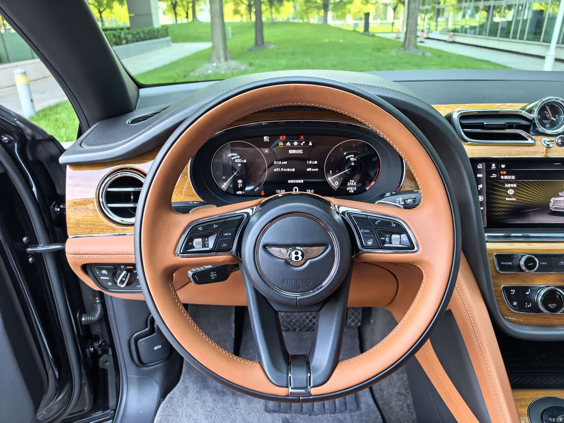 Bentley Bentayga, 2021 18