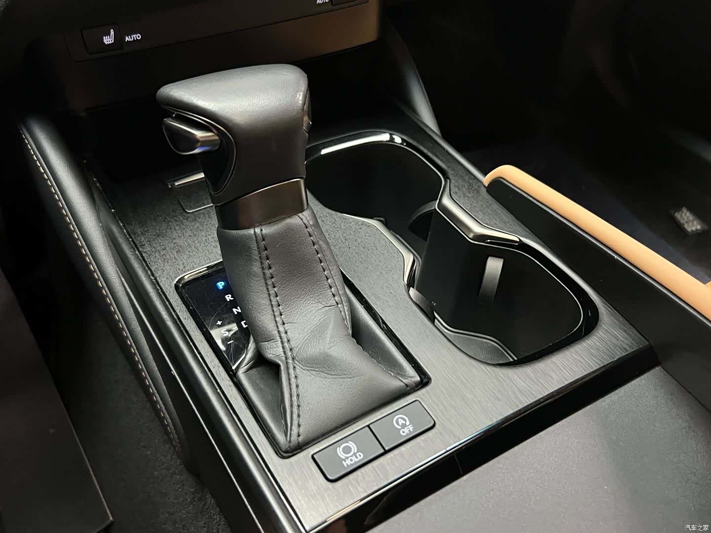 Lexus ES, 2023 15