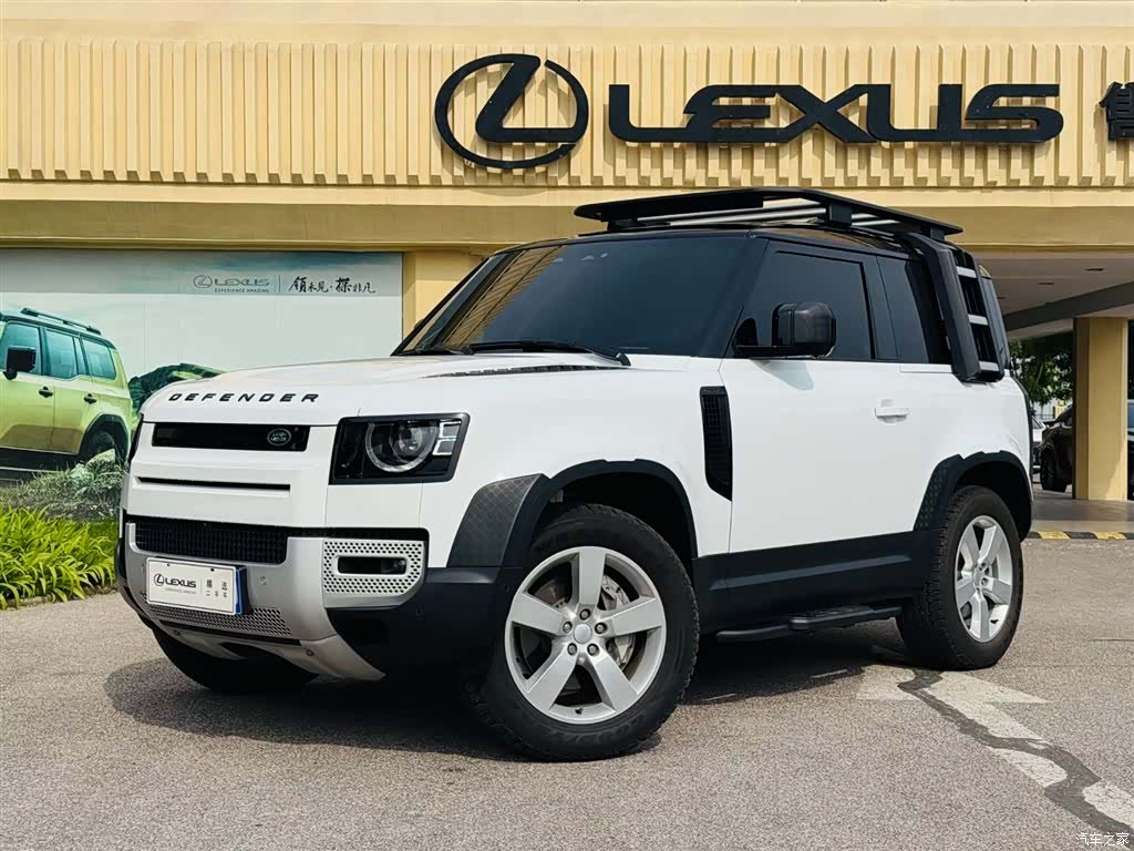 Land Rover Defender, 2023 1