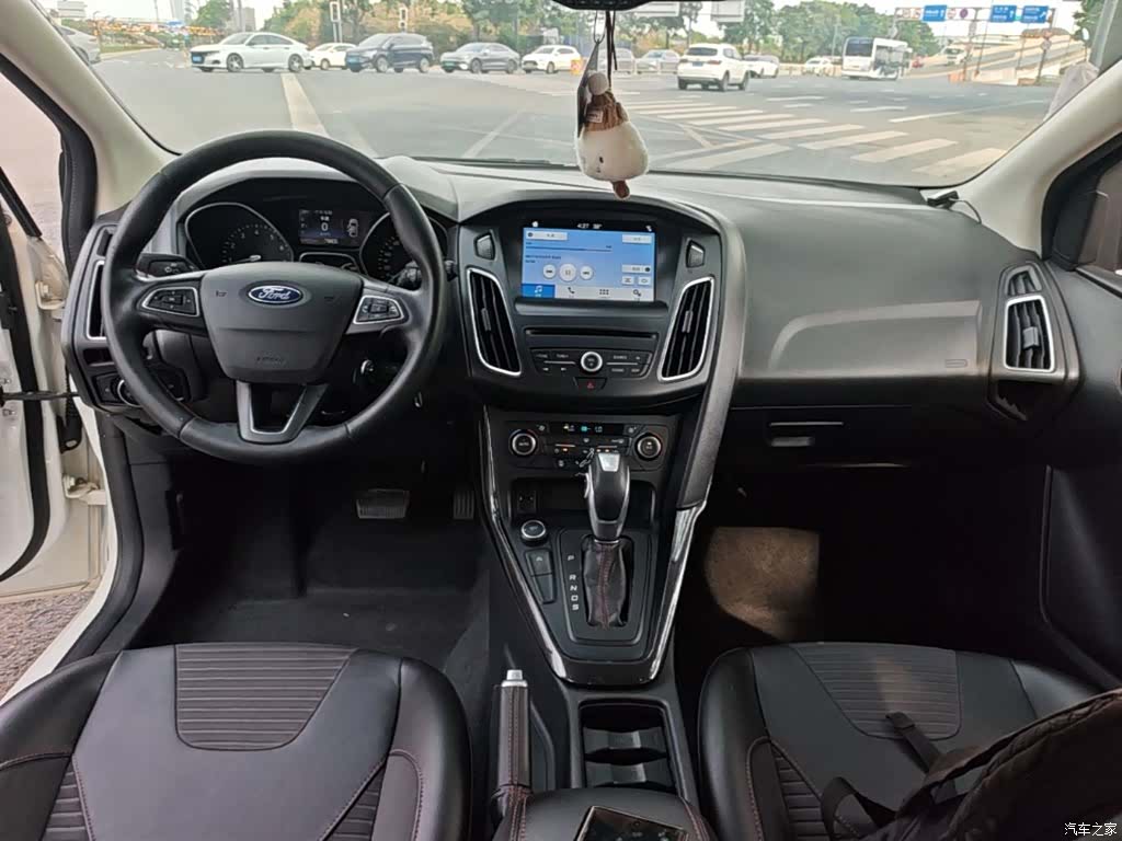 Ford Focus, 2017 10