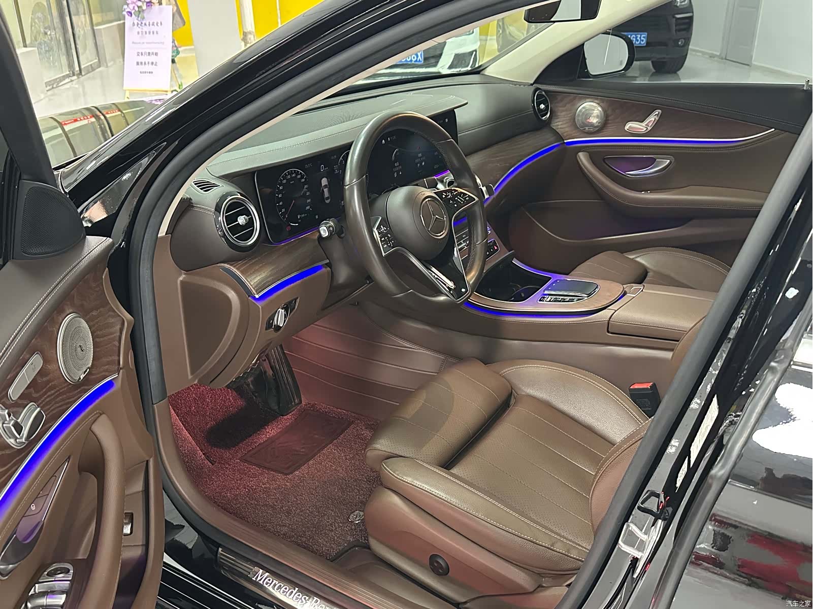 Mercedes-Benz E-Class, 2023 4