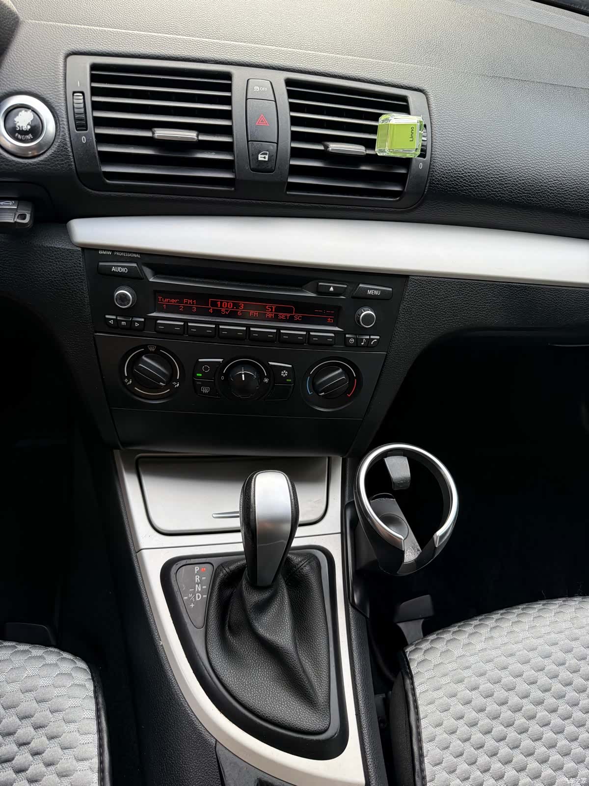 BMW 1 Series, 2011 17