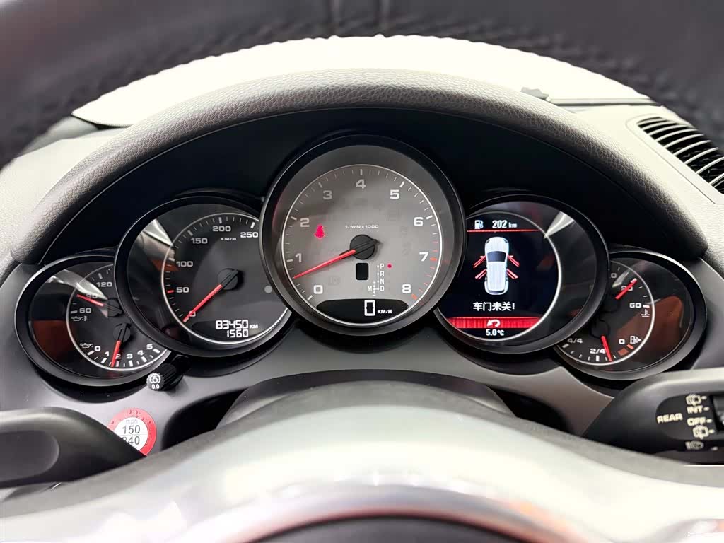 Porsche Cayenne, 2015 11