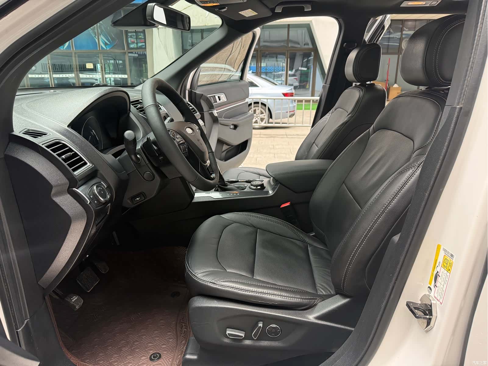 Ford Explorer, 2018 9