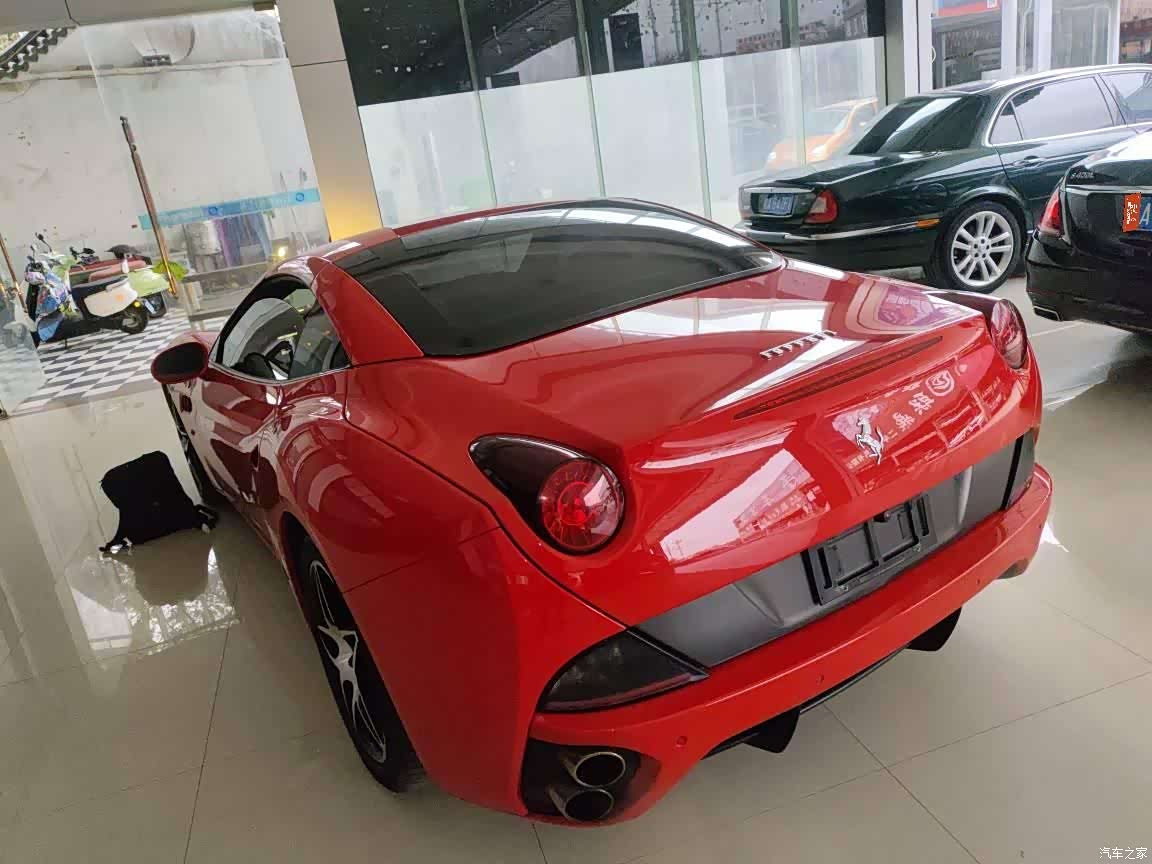 Ferrari California, 2011 все фото