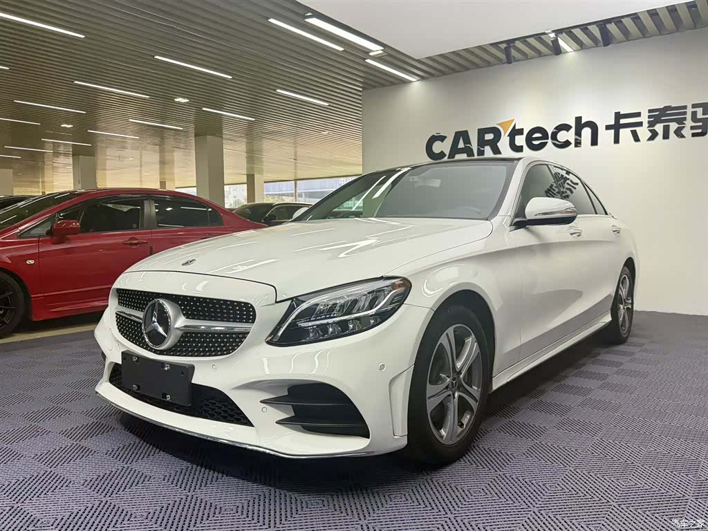 Mercedes-Benz C-Class, 2020 1