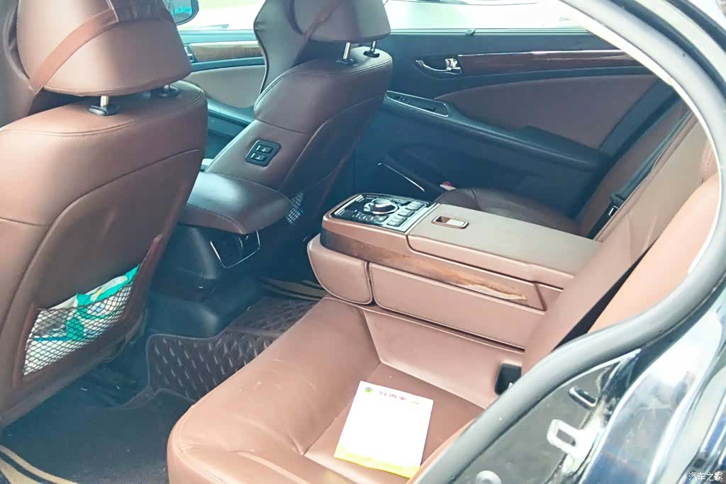 Hongqi H7, 2017 11