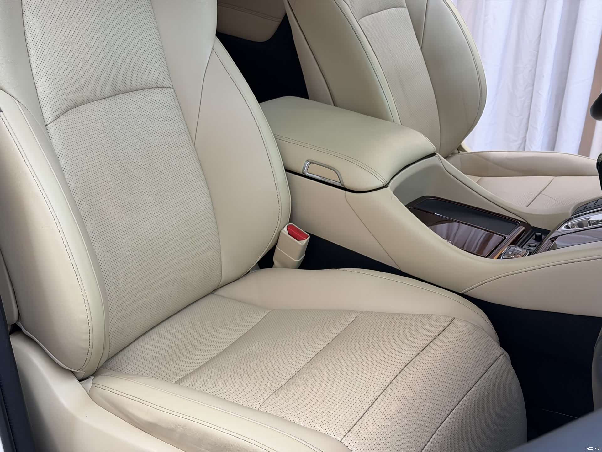 Toyota Alphard, 2018 19