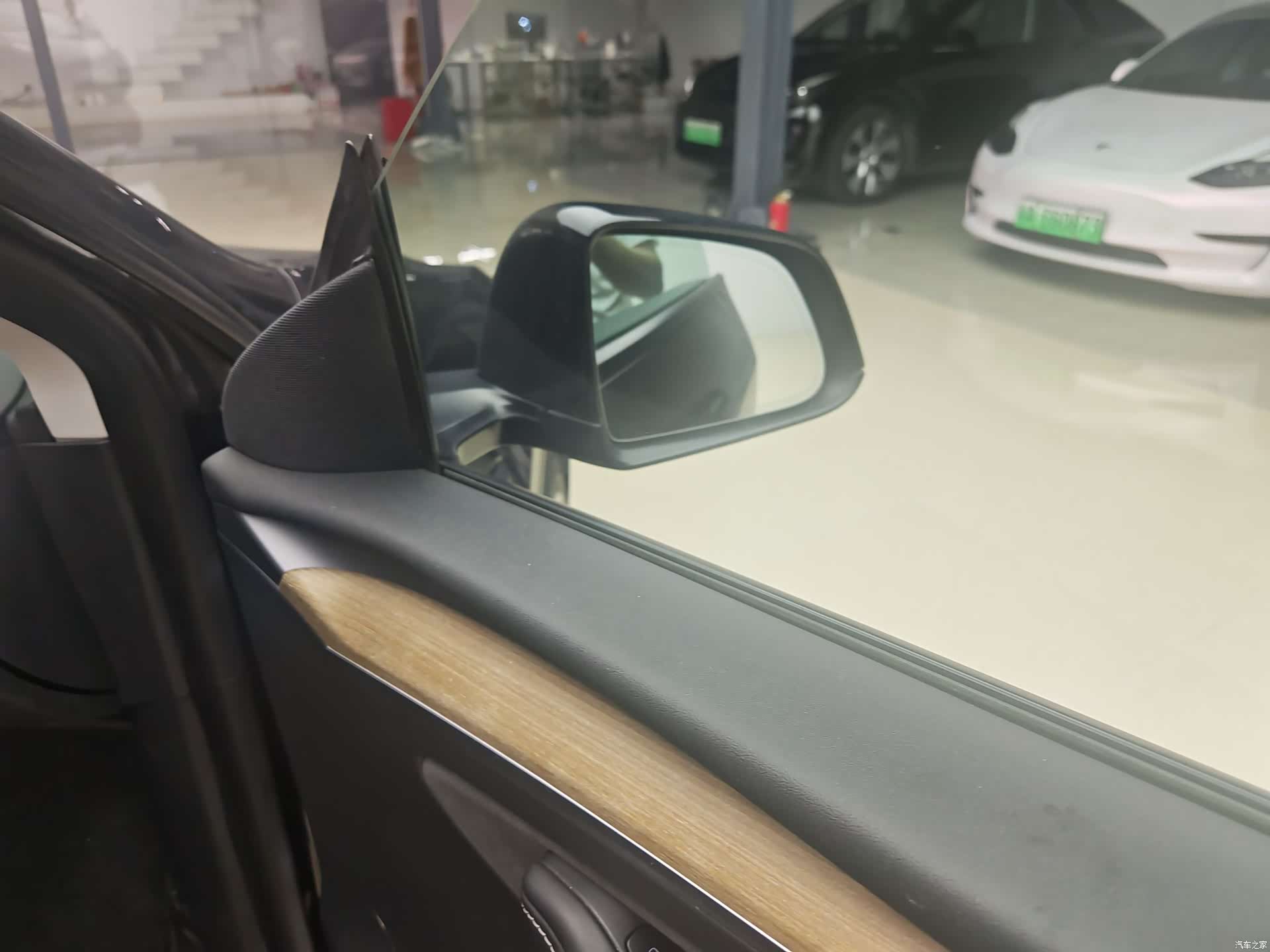 Tesla Model Y, 2022 16