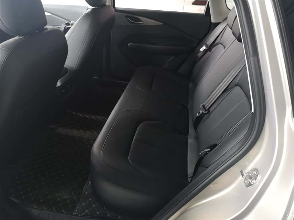 Wuling Starlight, 2026 17