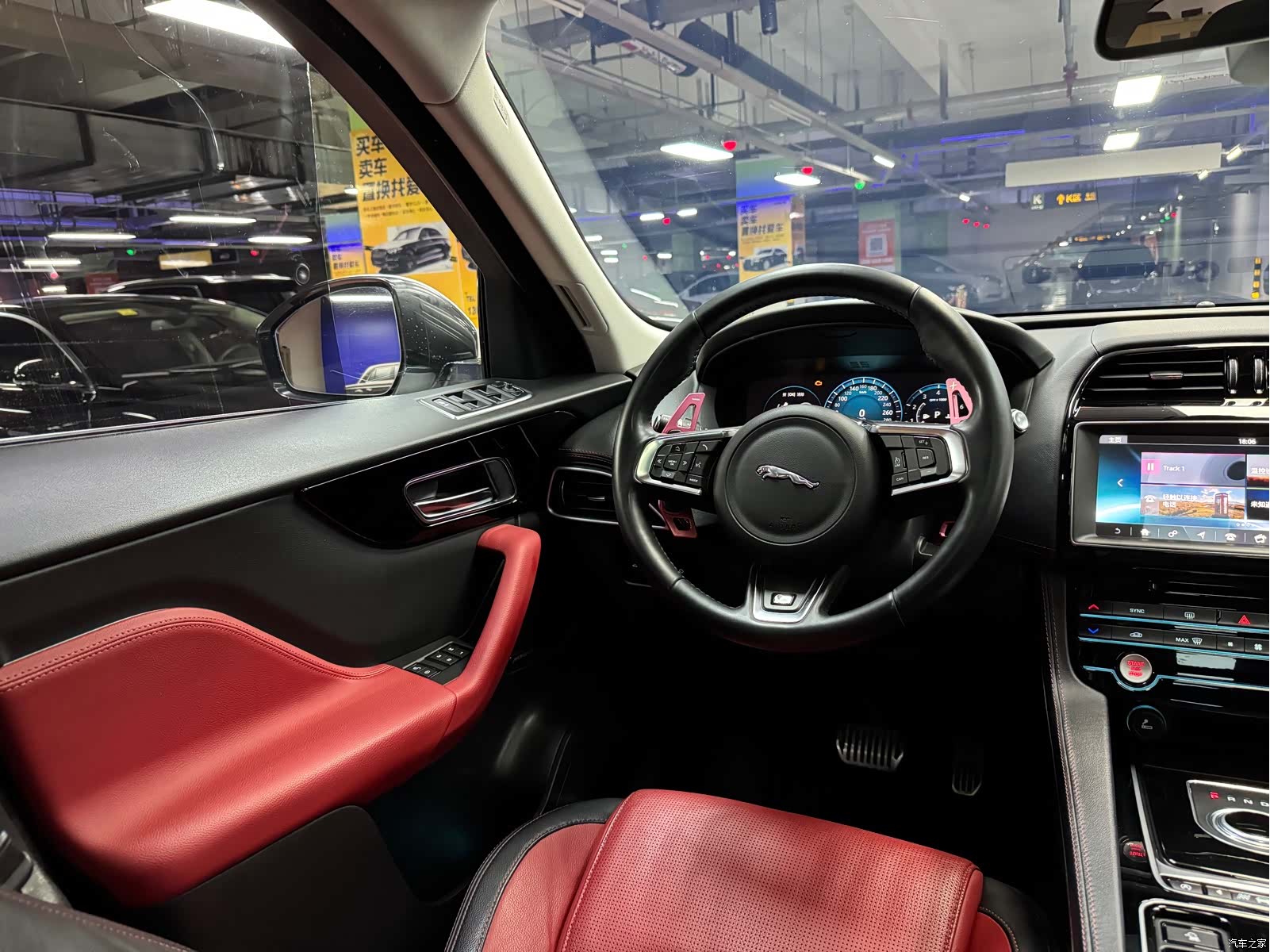 Jaguar F-PACE, 2016 31