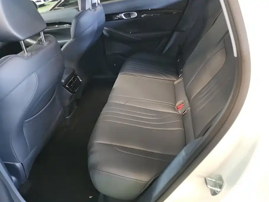 Geely Galaxy Galaxy E5