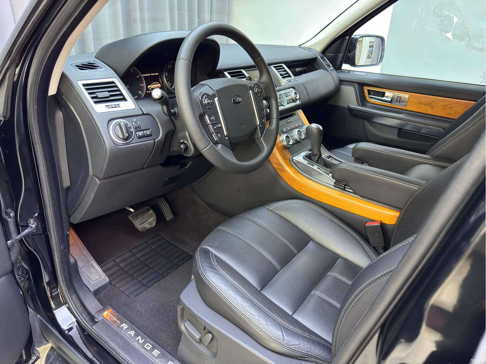 Land Rover Range Rover, 2013 12