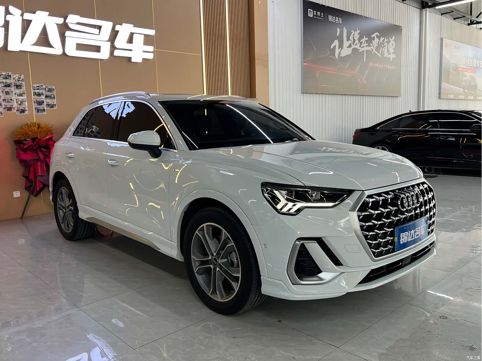 Audi Q3, 2024 3
