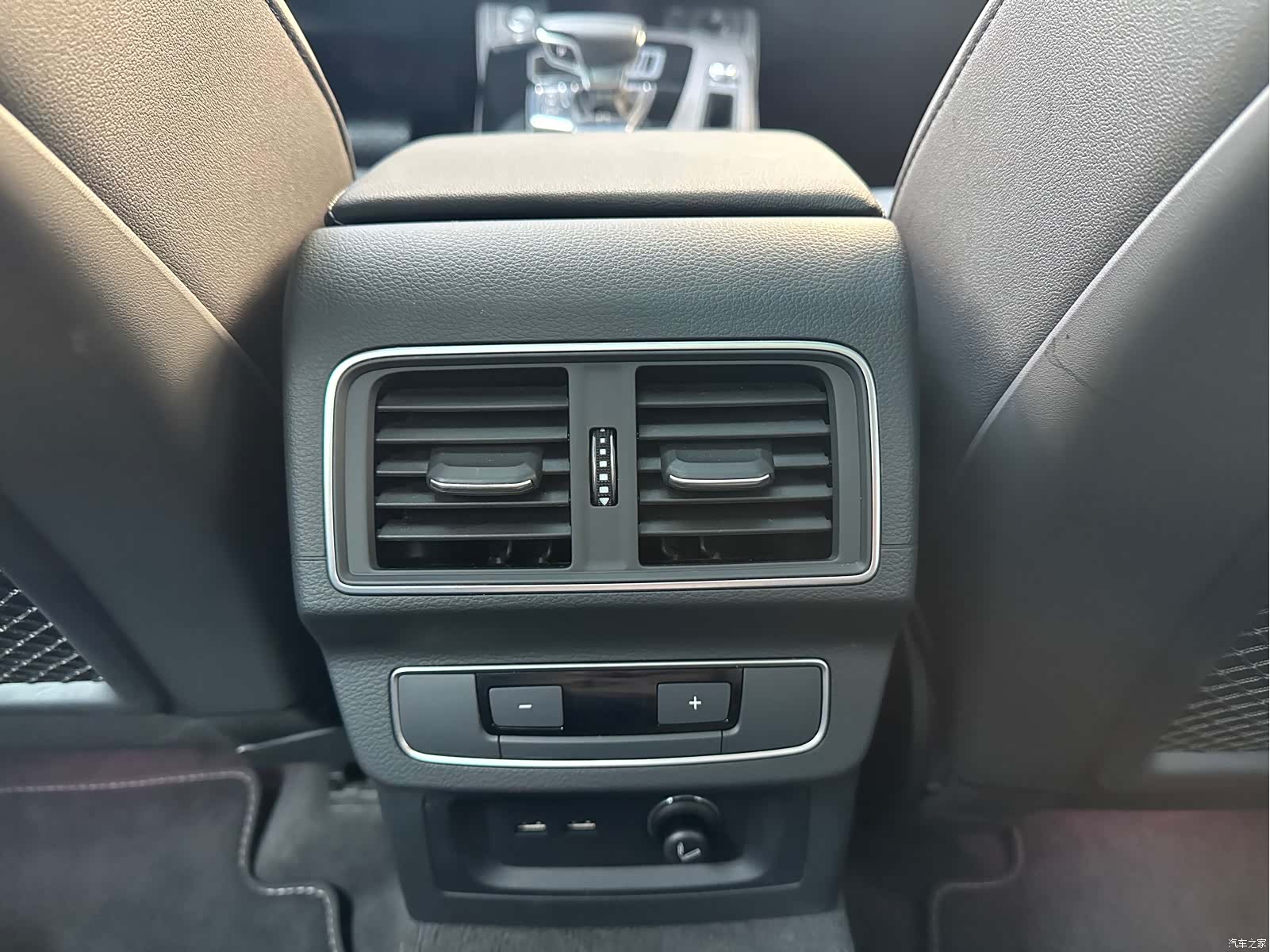 Audi Q5L, 2022 13