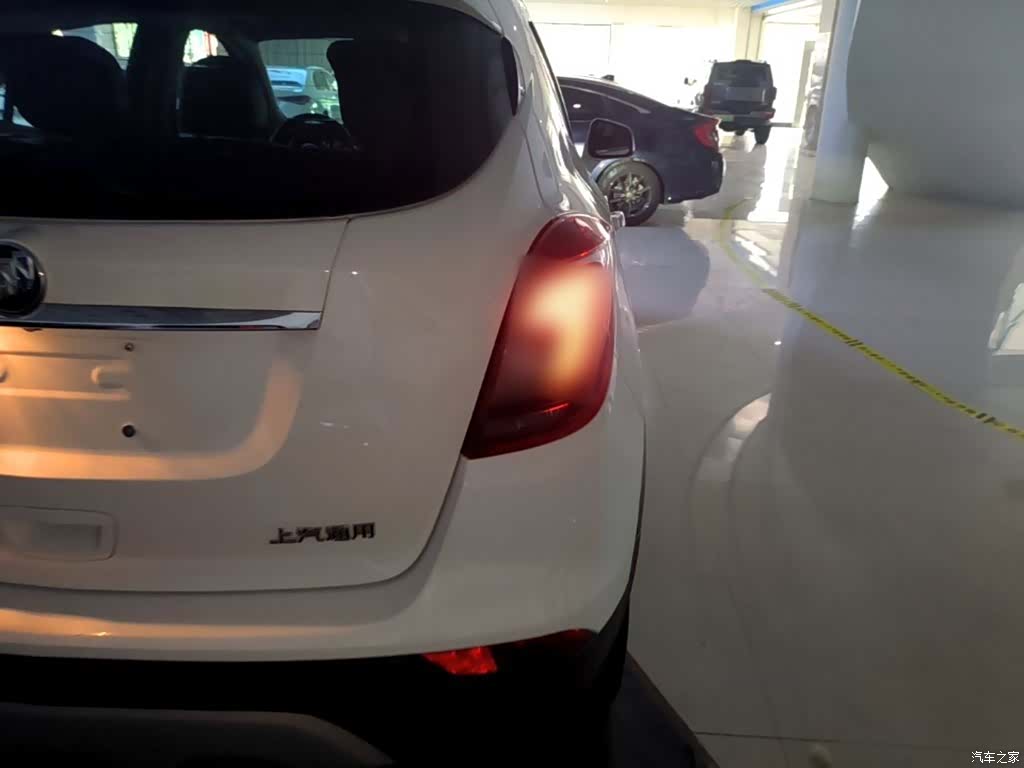 Buick Encore, 2019 8