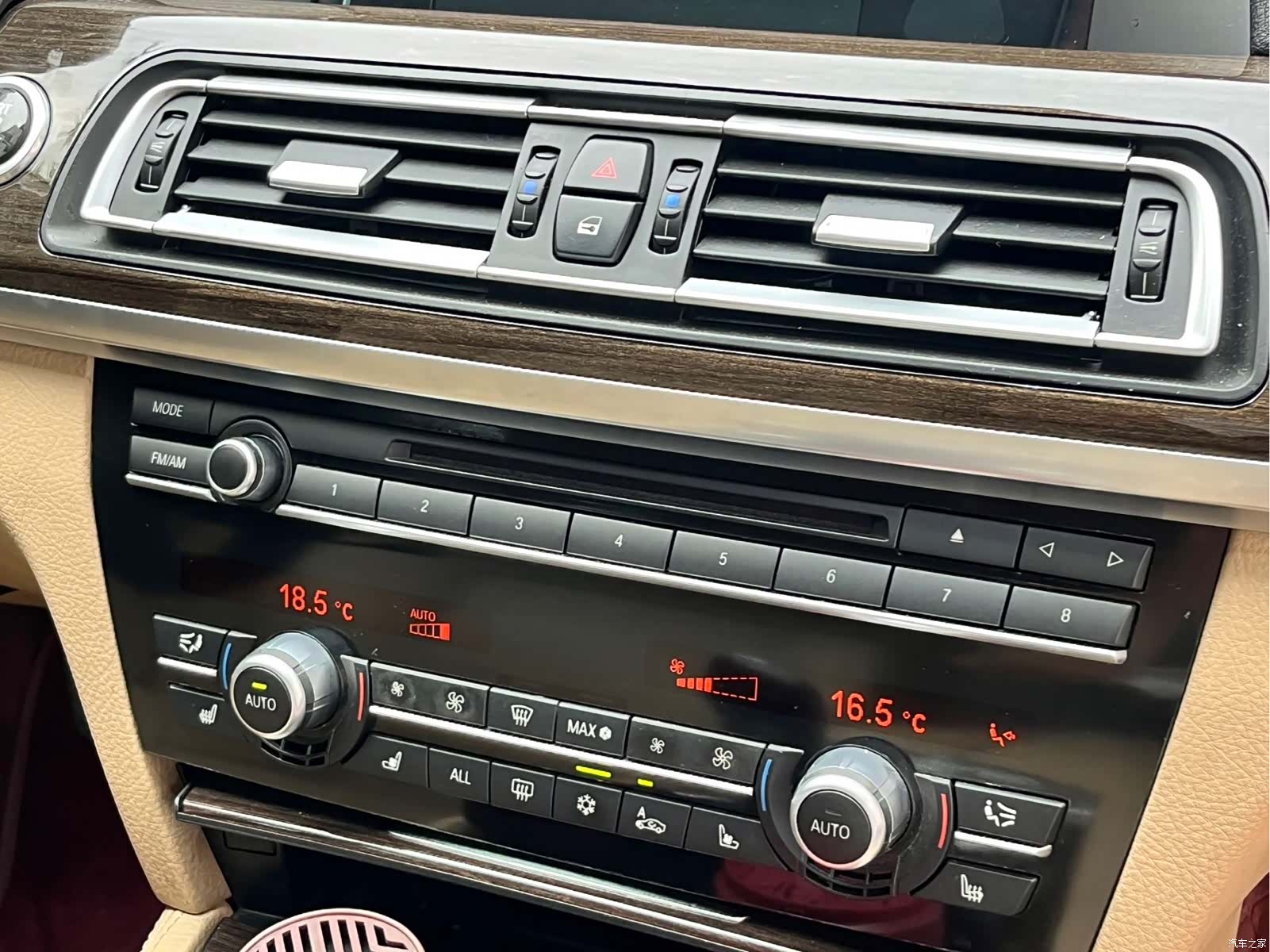 BMW 7 Series, 2011 9