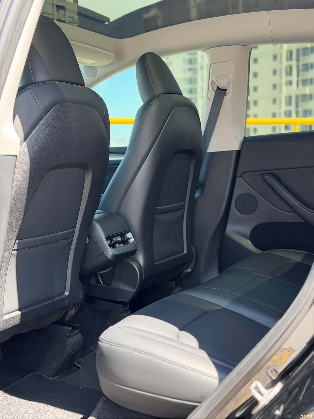 Tesla Model Y, 2022 9
