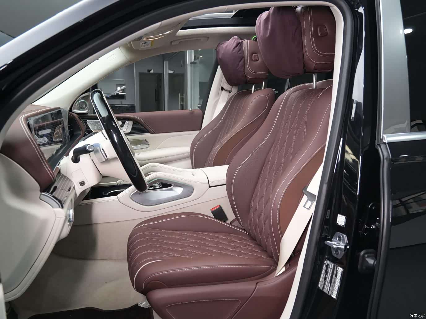 Maybach GLS, 2024 23