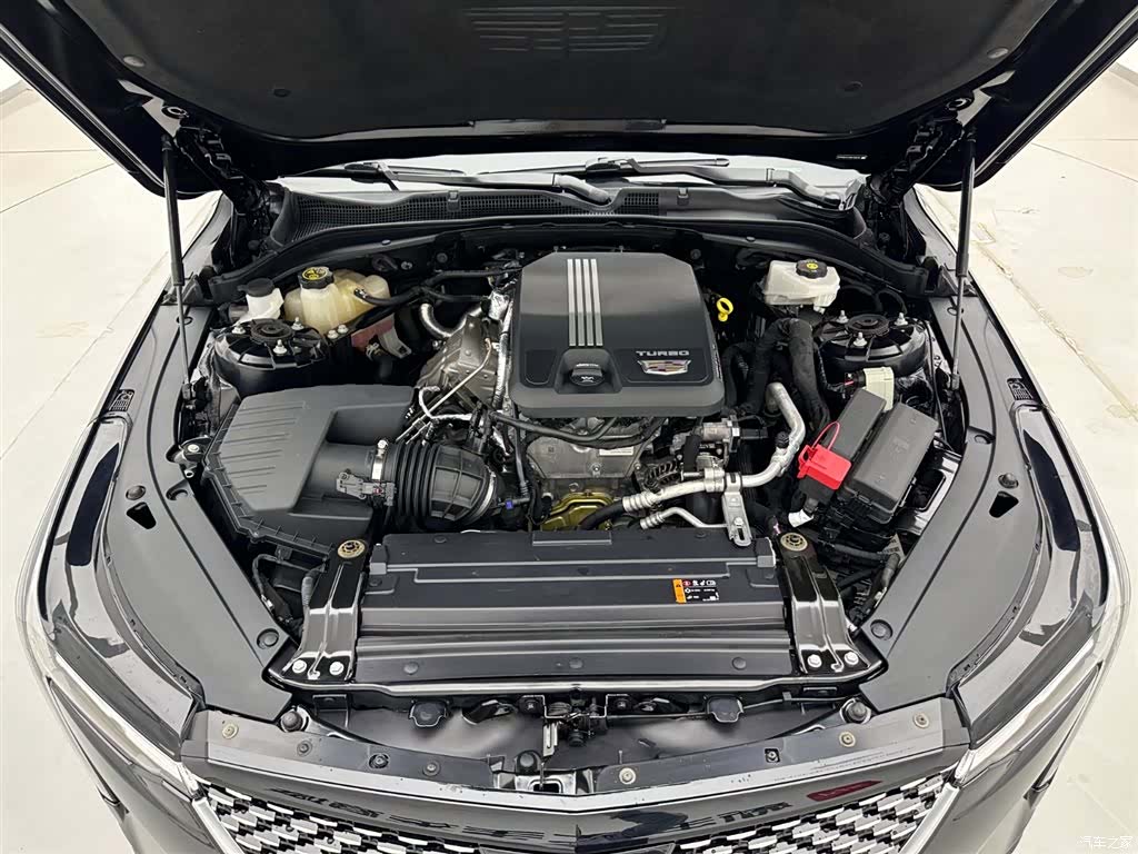 Cadillac CT4, 2023 28