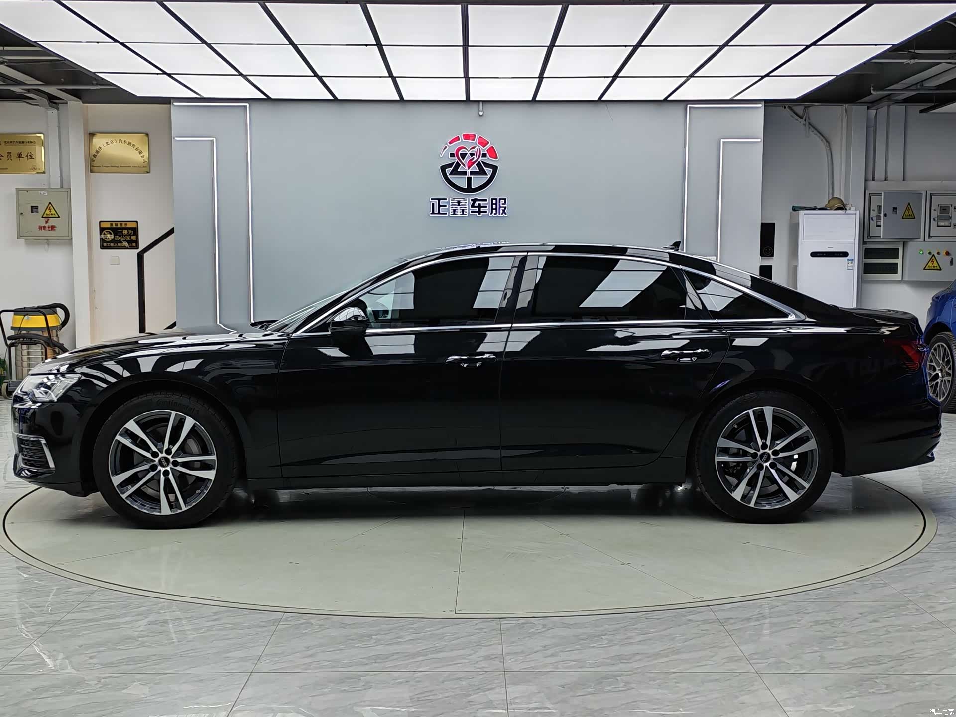 Audi A6L, 2022 4
