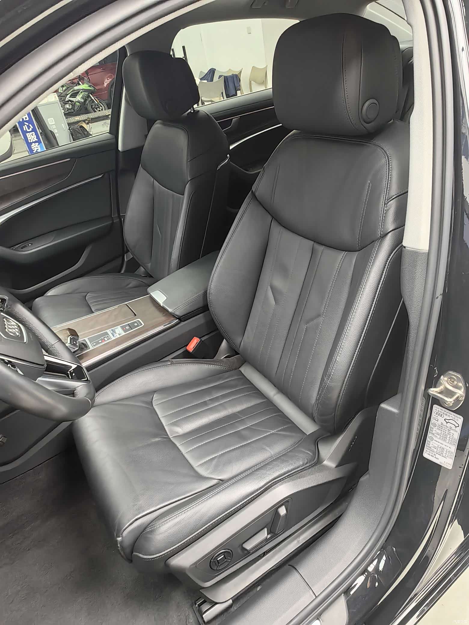 Audi A6L, 2022 6