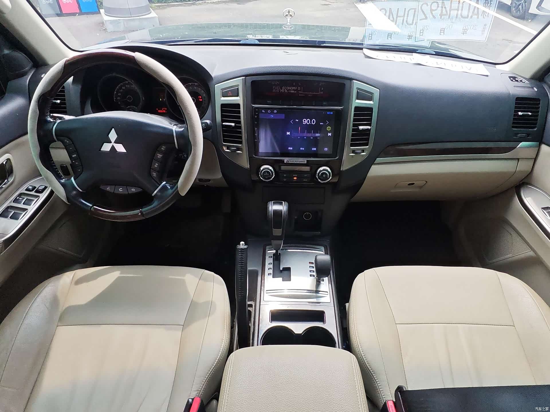 Mitsubishi Pajero, 2019 12