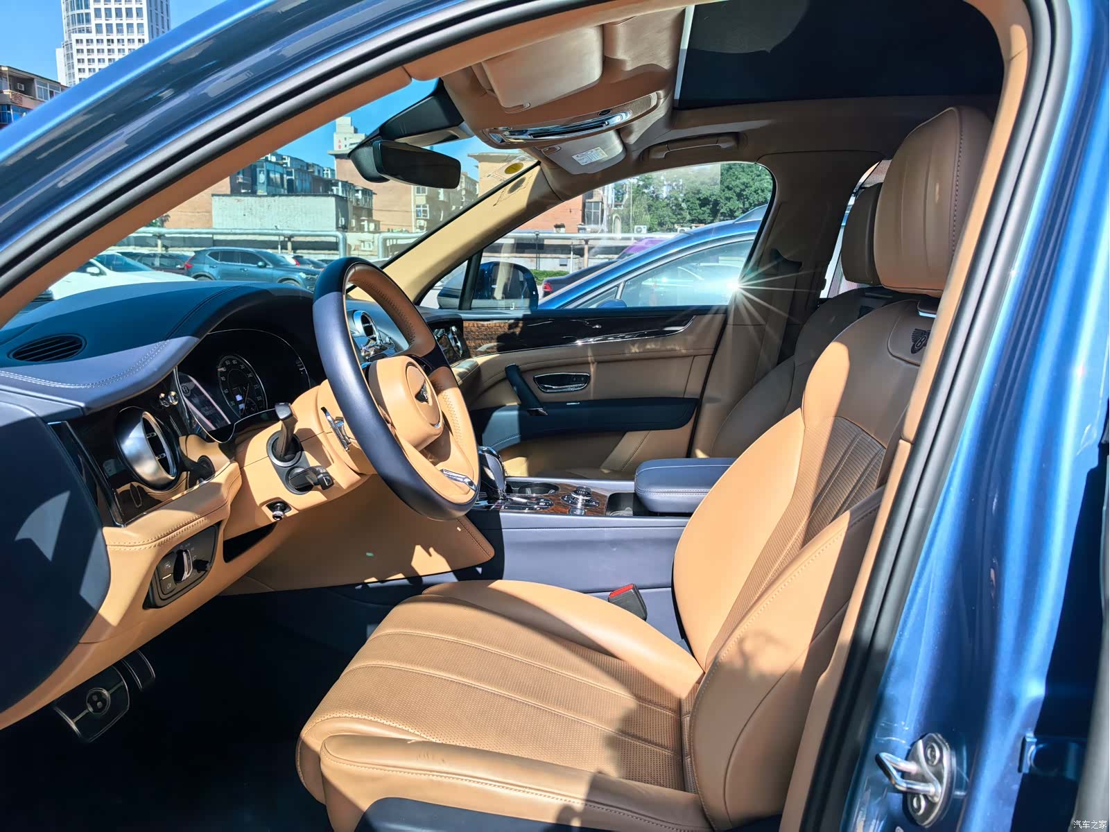 Bentley Bentayga, 2019 4